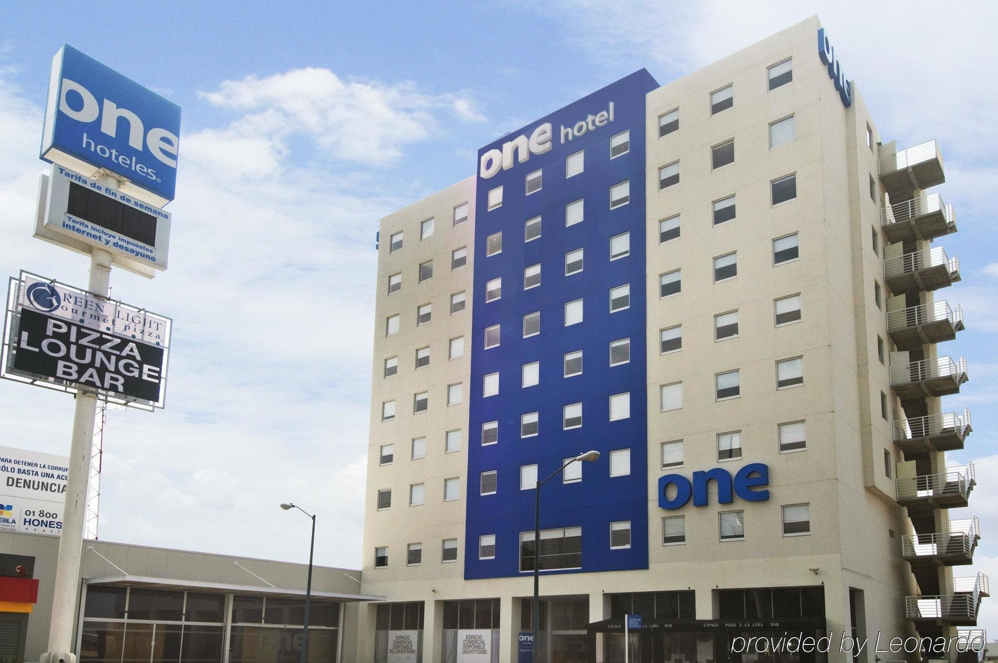 One Puebla Finsa Exterior foto